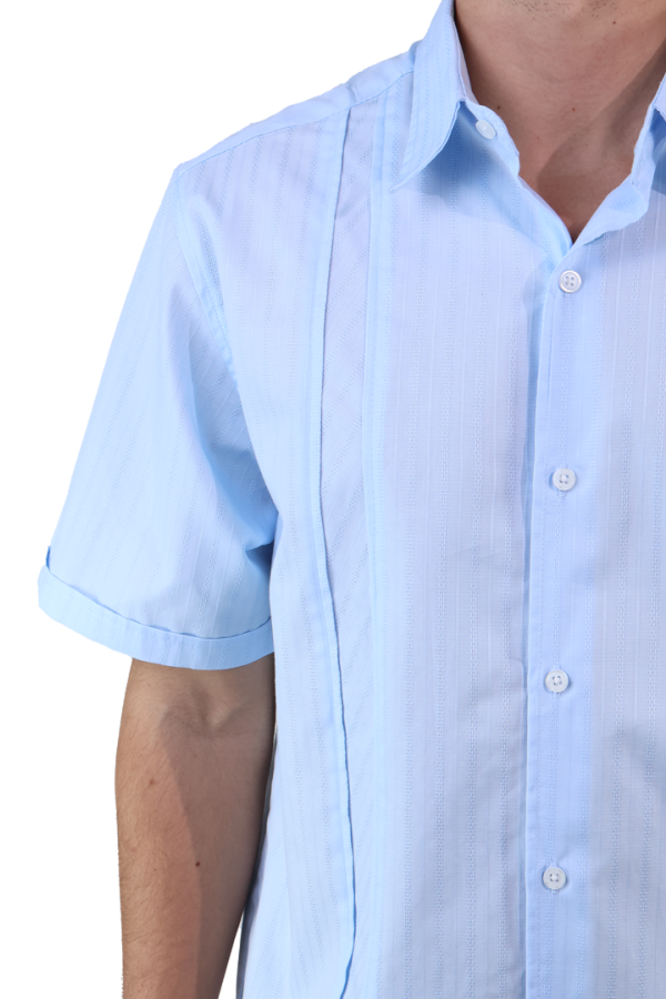 Camisa Manga Corta tipo Guayabera Color Azul Cielo Con Textura Corte Clásico Para Hombre